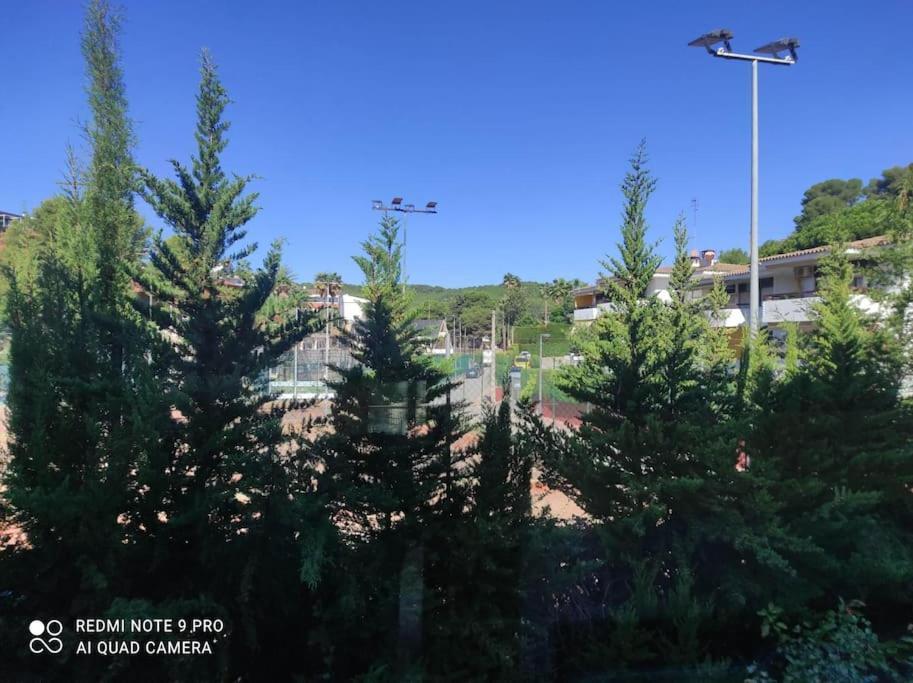 Coqueto Alojamiento Con Banera De Hidromasaje Appartement Tarragona Buitenkant foto